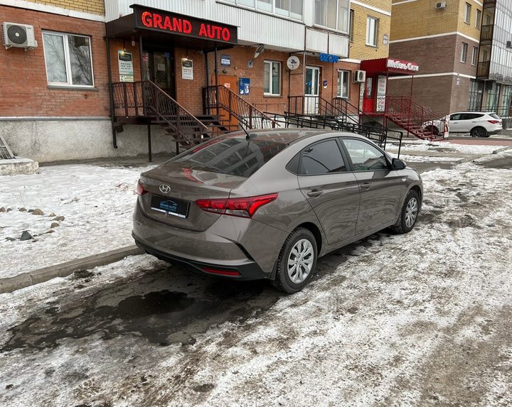 hyundai SOLARIS