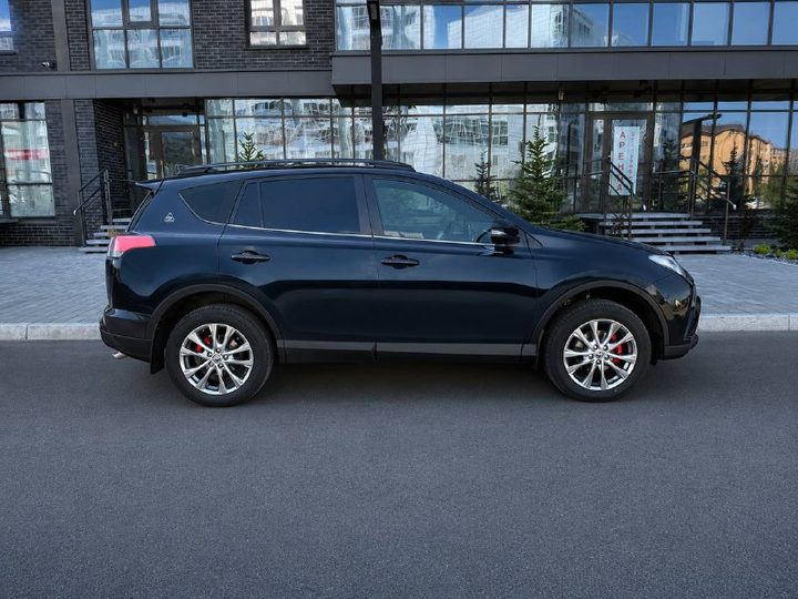 TOYOTA RAV-4