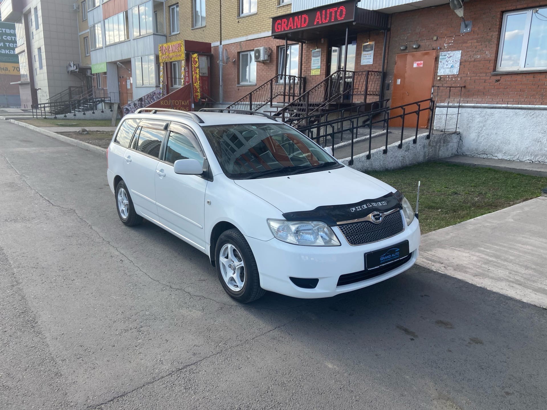 Прокат TOYOTA FIELDER - в Абакане