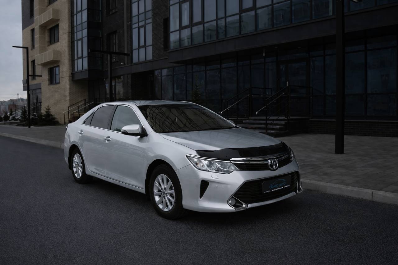 TOYOTA CAMRY