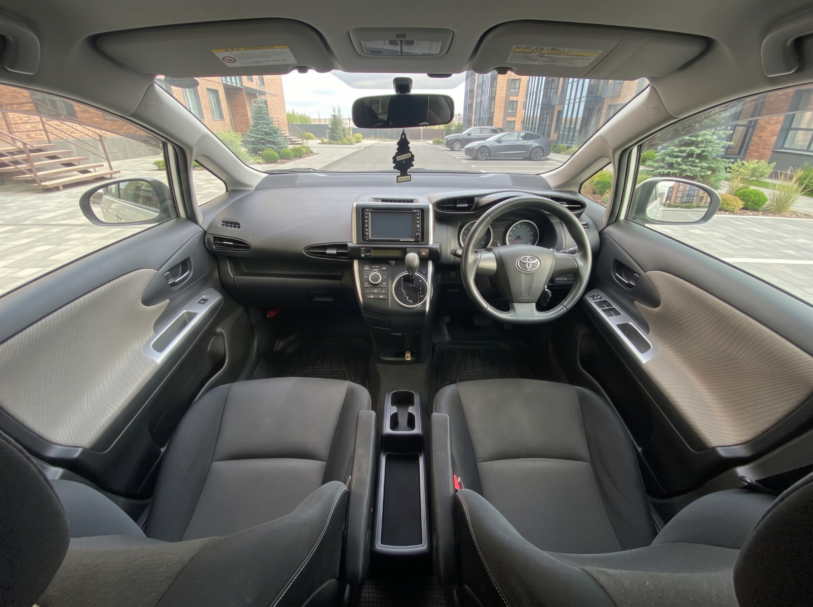 TOYOTA WISH