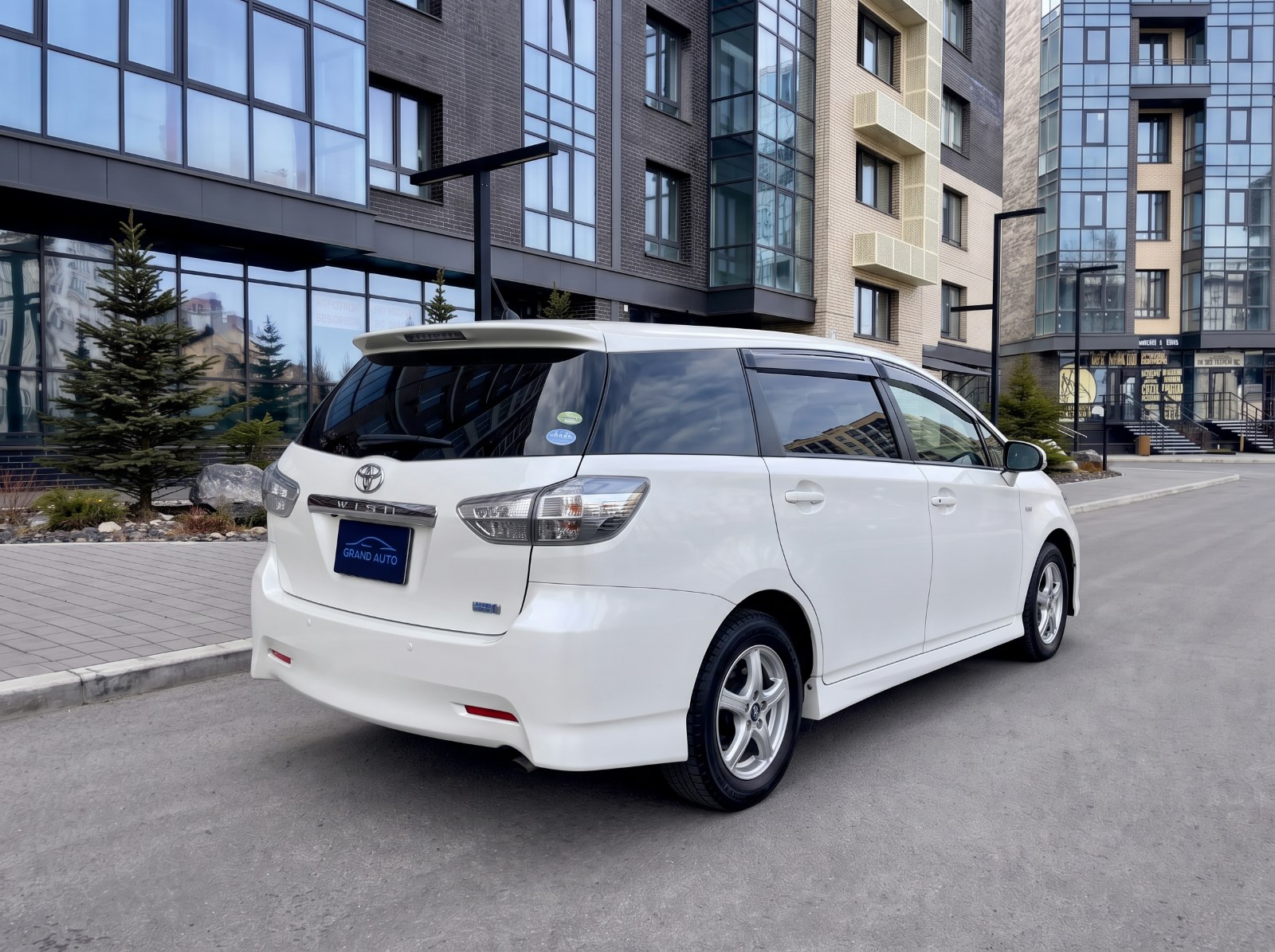 TOYOTA WISH